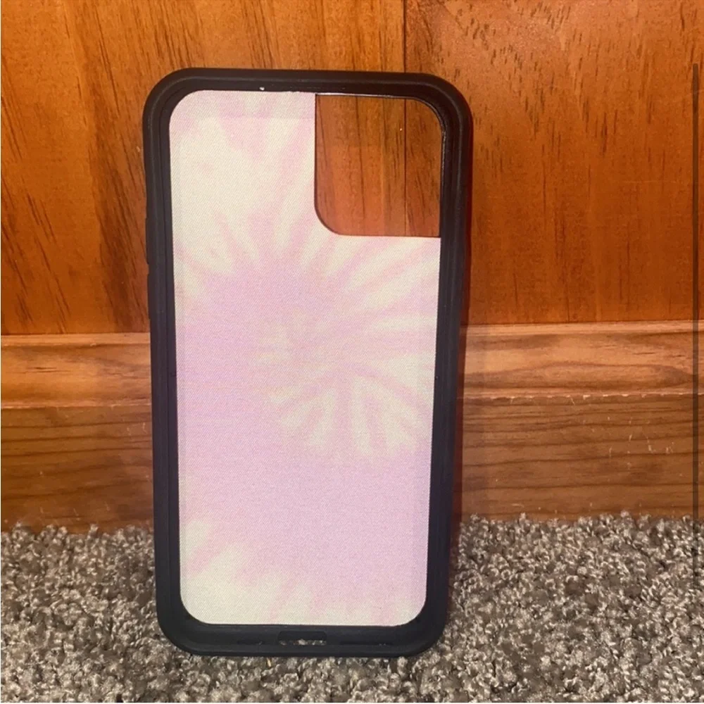 NWOT Wildflower iPhone 11 Pro Case